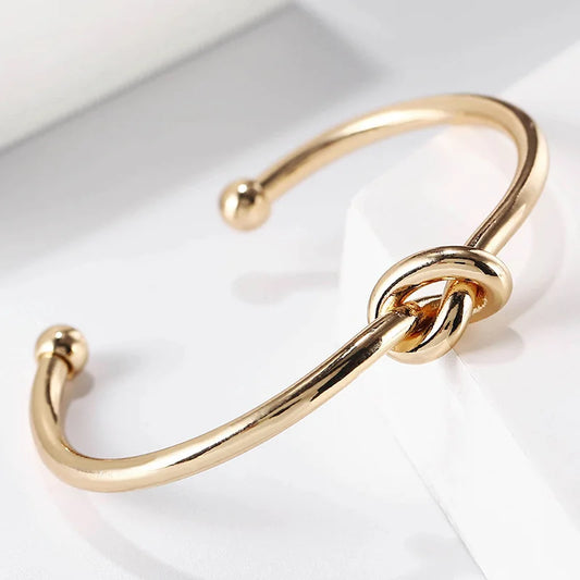 Dainty Amber Shine Bracelet