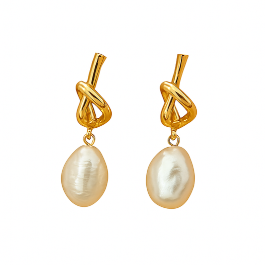 Delicate Parel Oorhangers Main