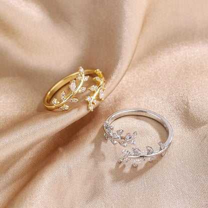 Gilded Grace – Adjustable Open Crossover Ring