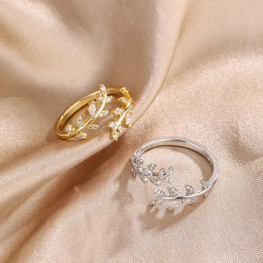 Gilded Grace – Adjustable Open Crossover Ring