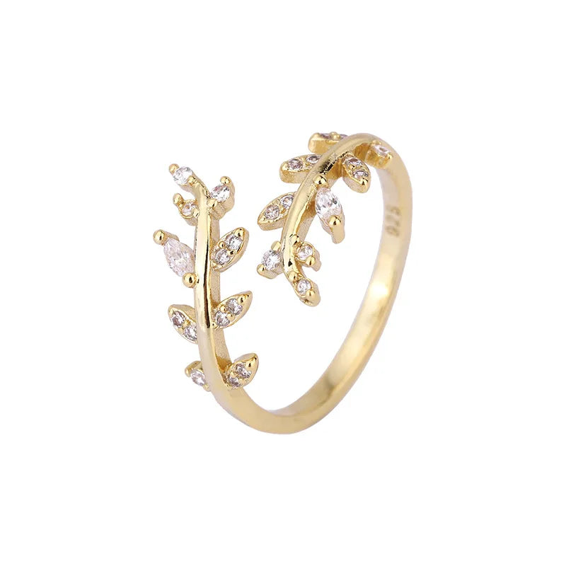 Gilded Grace – Adjustable Open Crossover Ring Golden